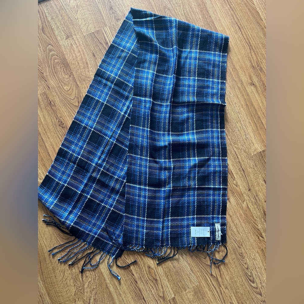 NWT Lands’ End Classic Navy Plaid Scarf